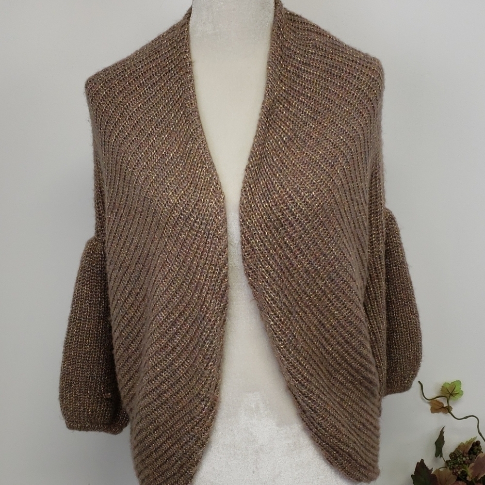 Cuddly Shrug Sweater Beige/Gold/Mauve O/S EUC